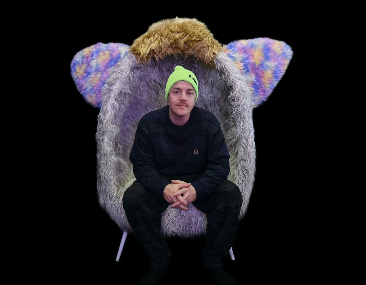 GIANT FURBY CHAIR