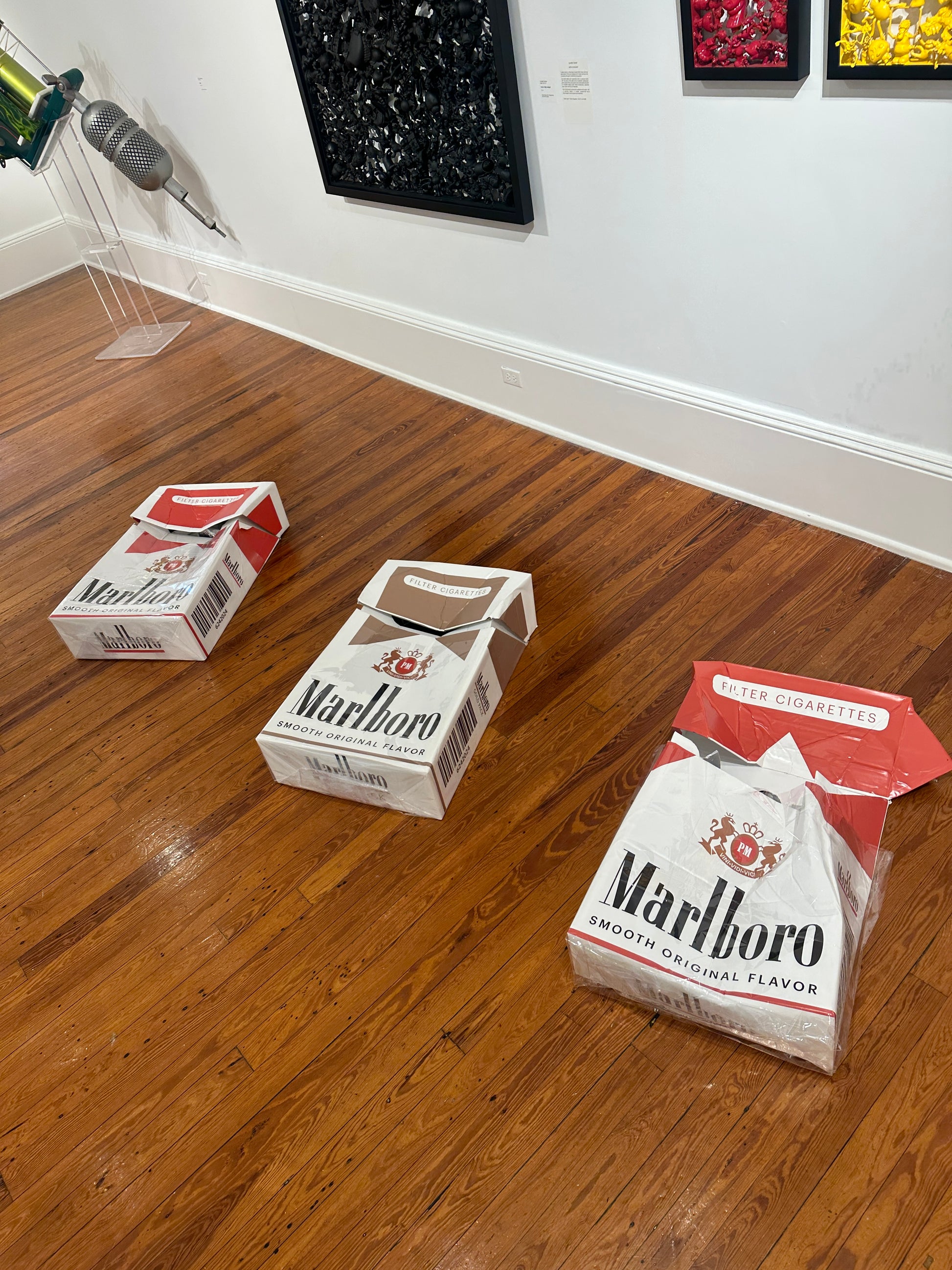 giant cigarette pack LARGE MALBORO PACK giant cigarette pack LARGE MALBORO PACK