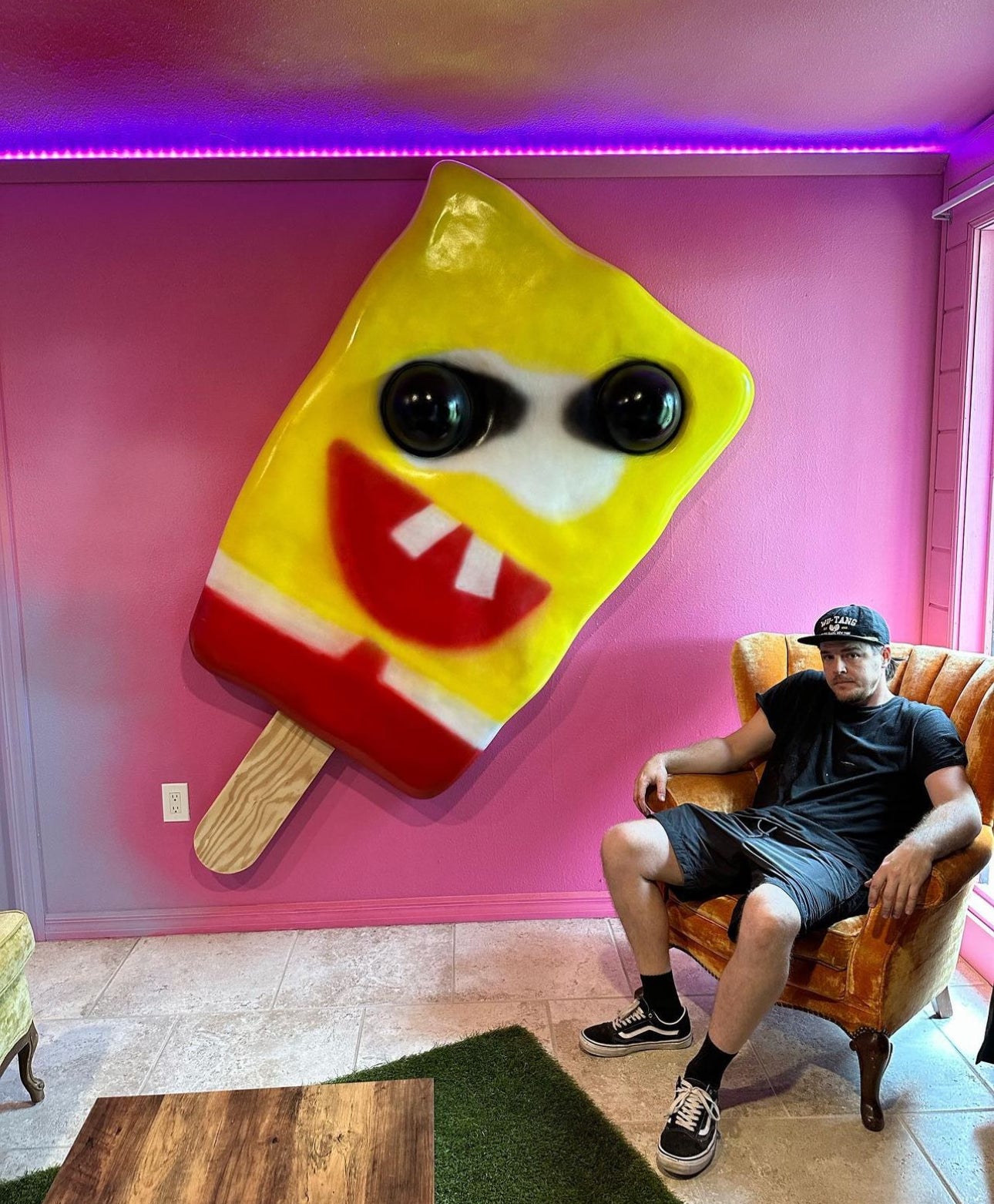 JUMBO 7' SPONGEBOB POPSICLE